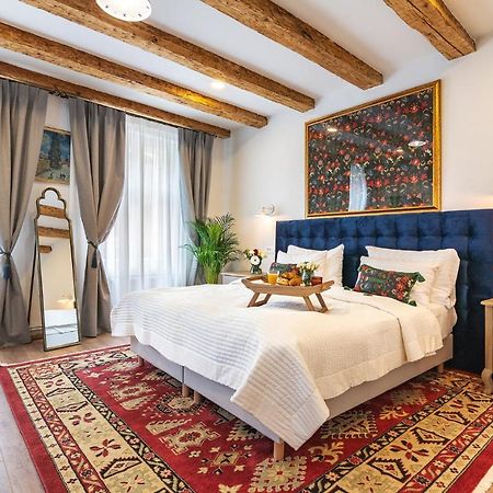 Nikolas Haus Μπρασόβ Εξωτερικό φωτογραφία